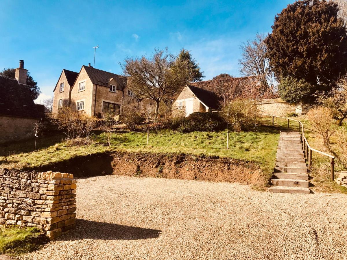 The Old Post Office Studio Apartment In A Beautiful Cotswold Village Cirencester Exterior photo